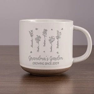 L'amour grandit ici - Mug personnalisé en céramique pour famille - Cadeau pour maman et grand-mère