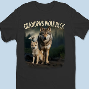 Sur les traces de grand-père, nous courons fiers - T-shirt unisexe personnalisé pour la famille, T-shirt premium, sweat à capuche - Fête des pères, cadeau pour papa, grand-père