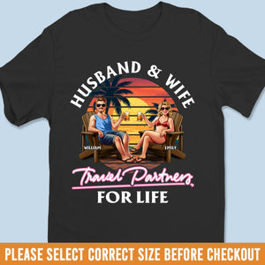 T-shirt unisexe personnalisé, t-shirt premium, sweat à capuche – Cadeaux d'anniversaire de mariage personnalisés pour mari et femme, lui et elle – Partenaires de voyage pour la vie