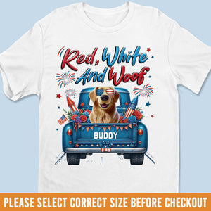 T-shirt unisexe personnalisé, t-shirt premium, sweat à capuche – Cadeaux personnalisés du 4 juillet pour les amoureux des chiens, papas et mamans – Fetching Freedom