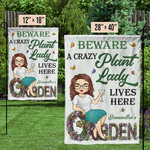 Attention, une folle aux plantes vit ici ! Drapeau de jardin personnalisé ! Cadeau pour les amateurs de jardinage
