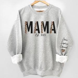 La maman la plus heureuse - Sweat-shirt unisexe personnalisé avec motif sur la manche - Cadeau d'anniversaire pour maman et grand-mère
