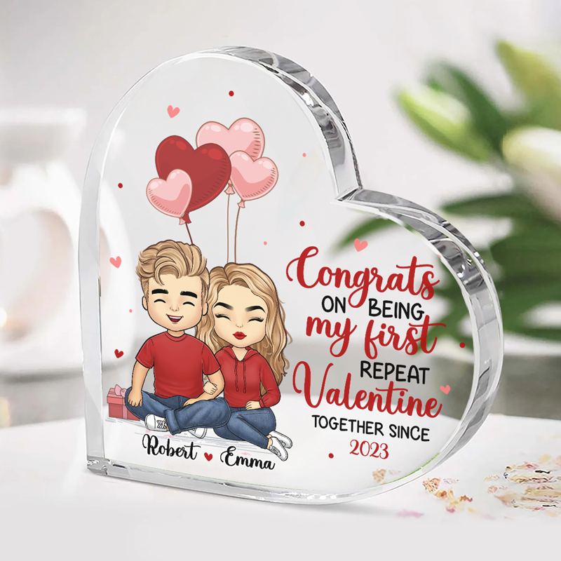 Félicitations pour ma première Saint-Valentin répétée ! Plaque acrylique personnalisée en forme de cœur pour couple - Cadeau pour mari et femme, anniversaire