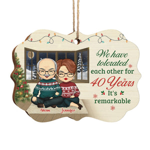 C'est remarquable que nous nous soyons tolérés les uns les autres - Décoration de Noël en bois personnalisée en forme de Benelux - Cadeau pour couple, mari et femme, anniversaire, fiançailles, mariage, cadeau de mariage, cadeau de Noël