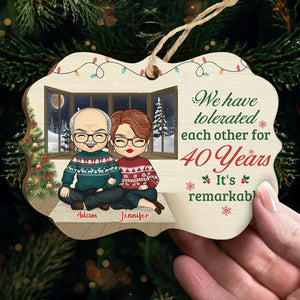 C'est remarquable que nous nous soyons tolérés les uns les autres - Décoration de Noël en bois personnalisée en forme de Benelux - Cadeau pour couple, mari et femme, anniversaire, fiançailles, mariage, cadeau de mariage, cadeau de Noël