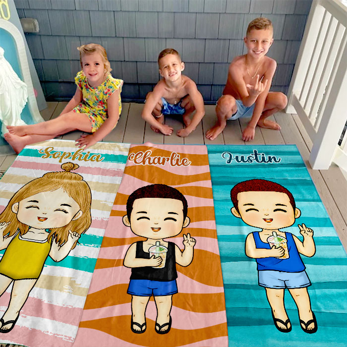 Serviette de plage personnalisée « Nous avons tous besoin de vitamines » – Cadeau pour la famille, pour les enfants, pour Noël