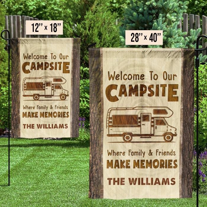 Bienvenue sur notre camping et créez des souvenirs - Drapeau personnalisé - Cadeau pour les amateurs de camping