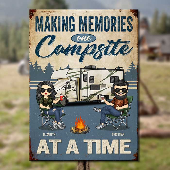 Créer des souvenirs sur un camping – Plaque en métal personnalisée – Cadeau pour les amateurs de camping