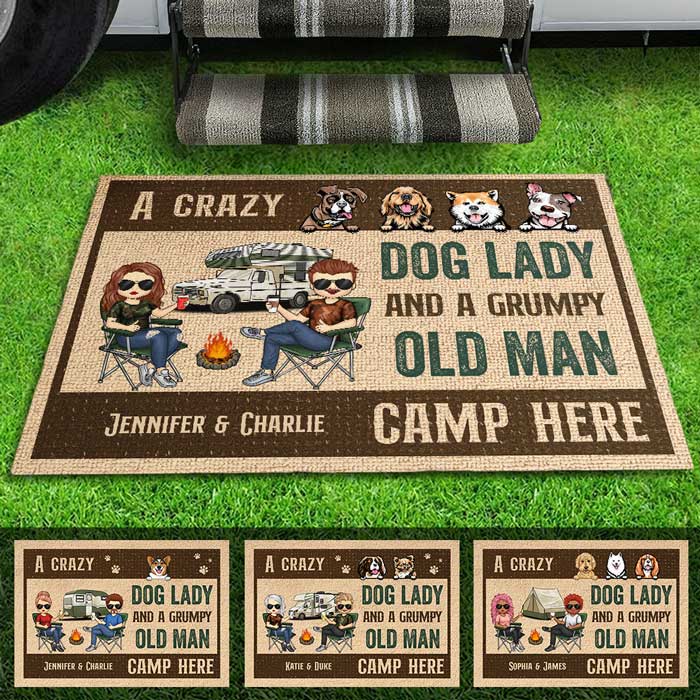 Une folle chienne campe ici - Tapis décoratif personnalisé - Cadeau pour les amateurs de camping