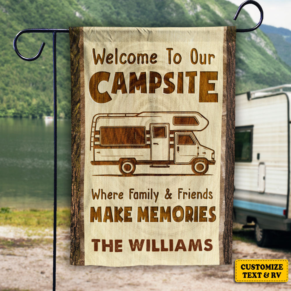 Bienvenue sur notre camping et créez des souvenirs - Drapeau personnalisé - Cadeau pour les amateurs de camping
