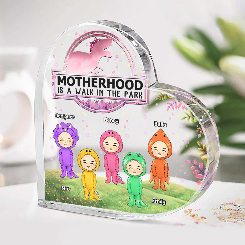 La maternité est une promenade dans le parc - Plaque acrylique personnalisée en forme de cœur pour la famille - Cadeau d'anniversaire pour maman