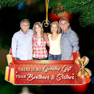 Photo personnalisée pour frères et sœurs L'esprit de Noël vit ici - Ornement personnalisé personnalisé pour la famille - Forme personnalisée en acrylique - Cadeau de Noël pour frères et sœurs, frères, sœurs, cousins, amis